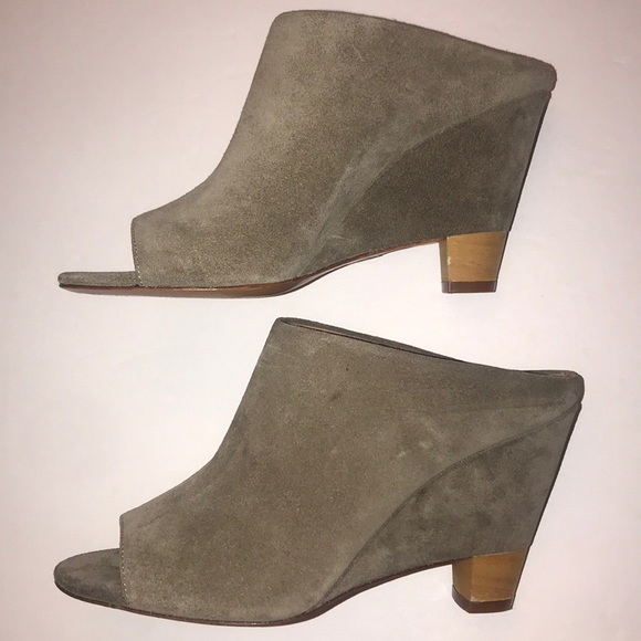 Vince Camuto Signature Tamiko Heel - Picture 4 of 6